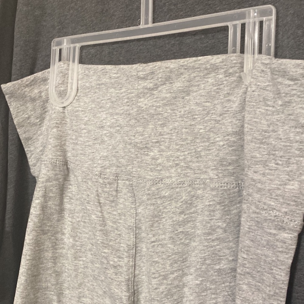 Secret Treasures Women’s T-Shirt and Bike Shorts pajama set; XL; Small - Picture 3 of 3